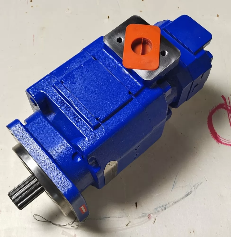 4120008858 1124142411 SDLG L975F tandem gear pump side view