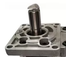 803004032 803092152 gear pump shaft and front mounting flange - direct crop of own original photograph
